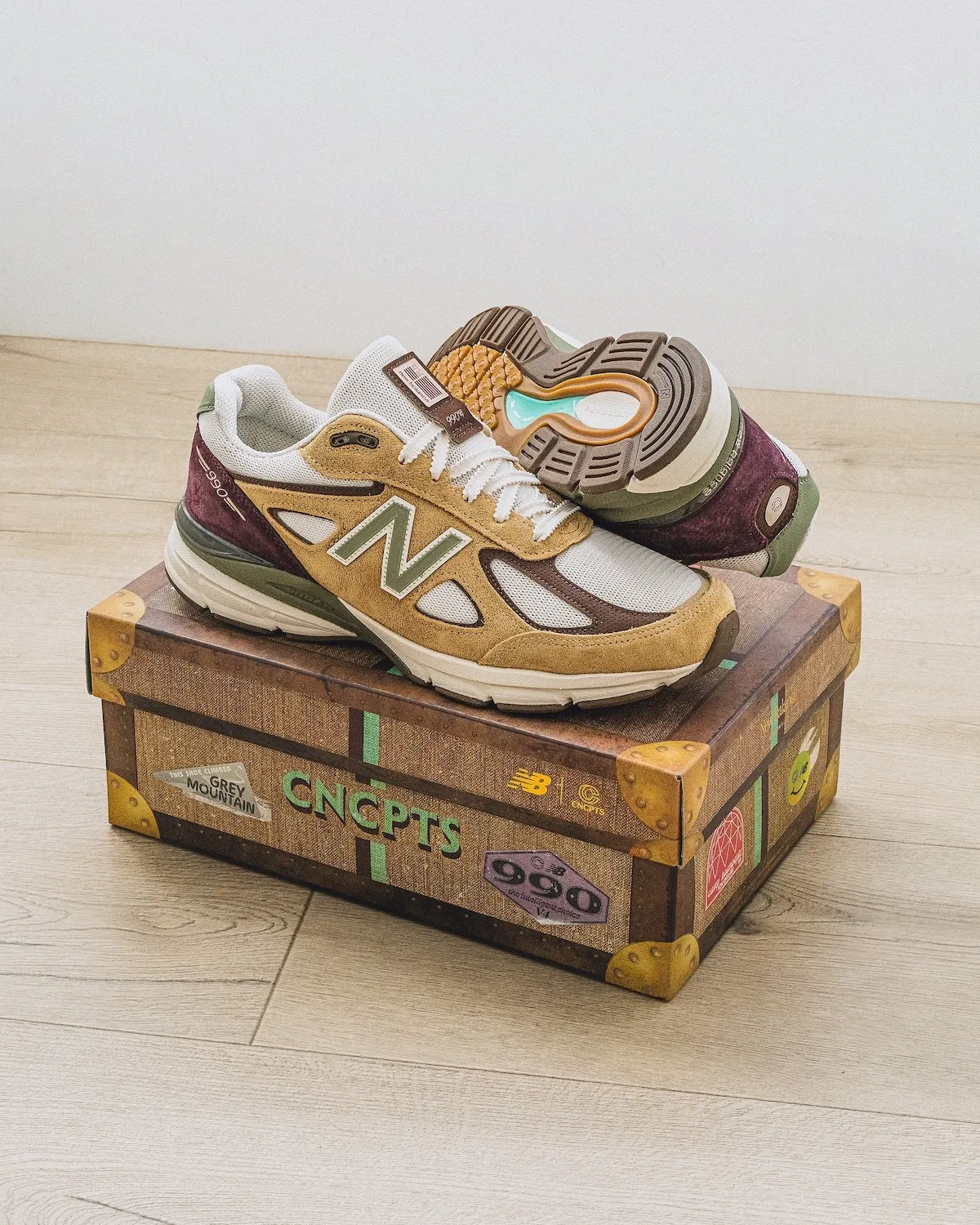 Concepts New Balance 990v4 Patina