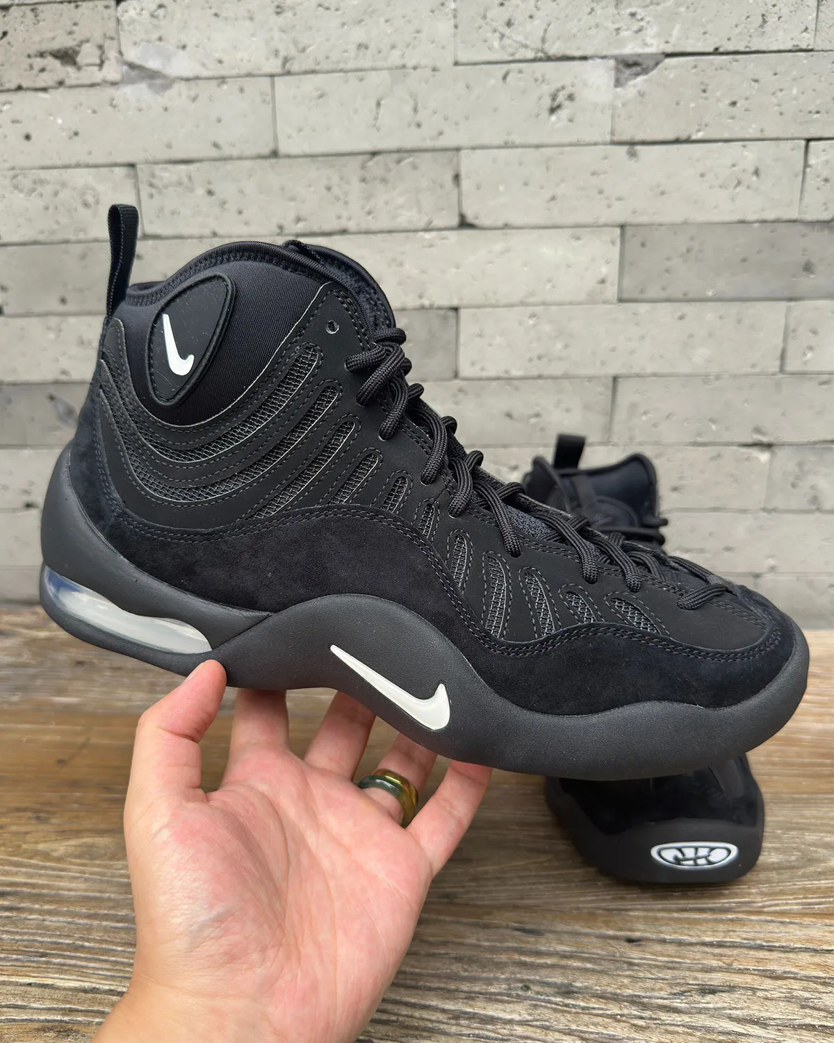 Nike Air Bakin Black White IQ5365-001 11