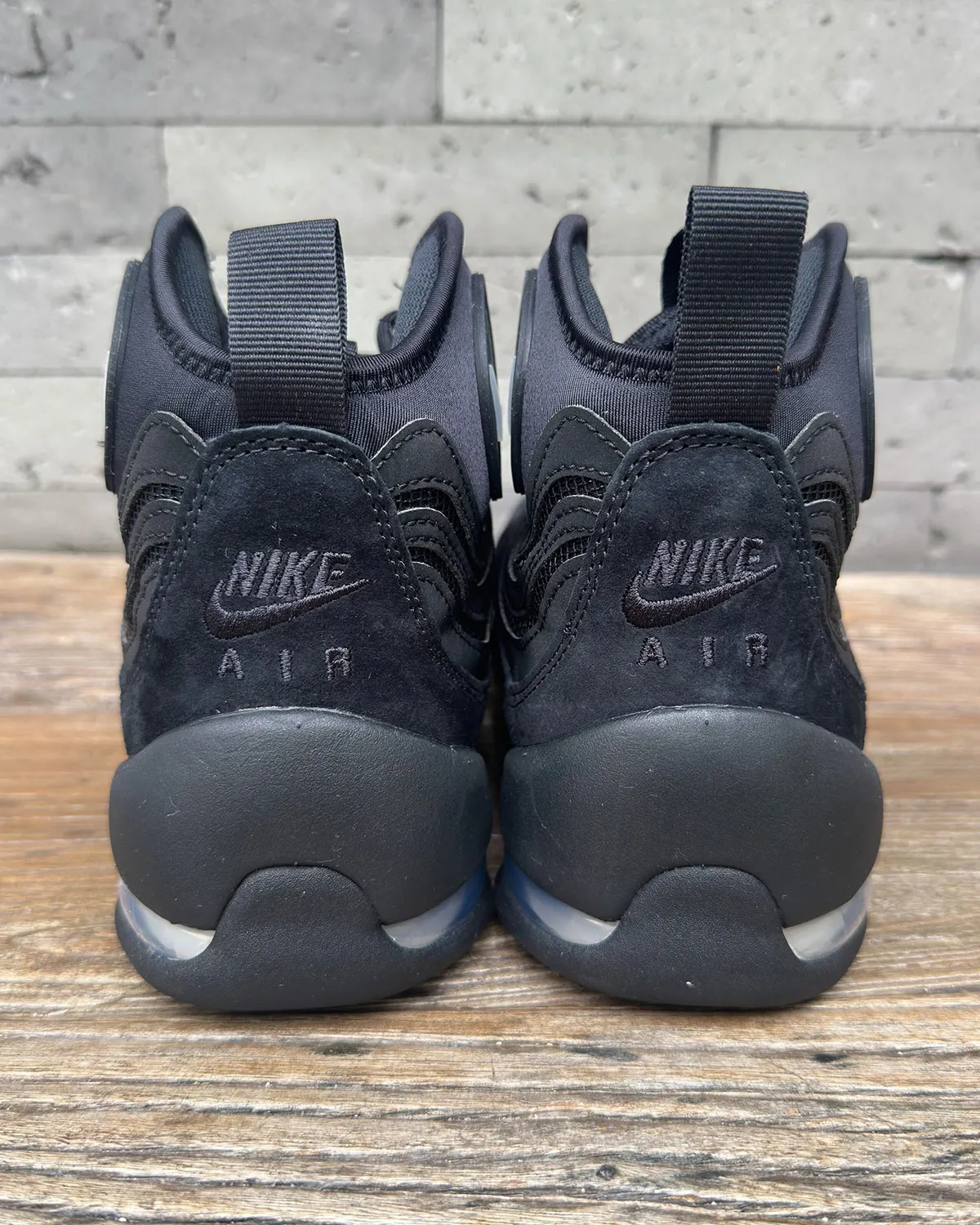 Nike Air Bakin Black White IQ5365-001 7