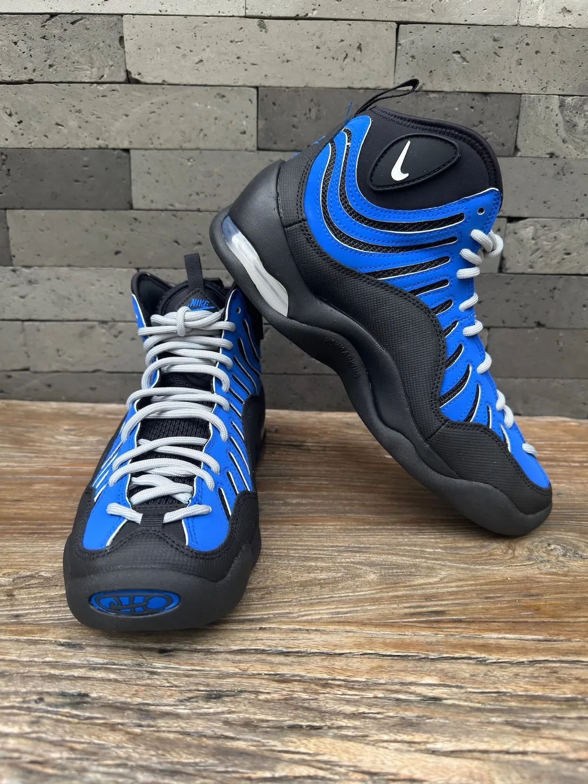Nike Air Bakin Varsity Blue 2026 IQ5365-400 7
