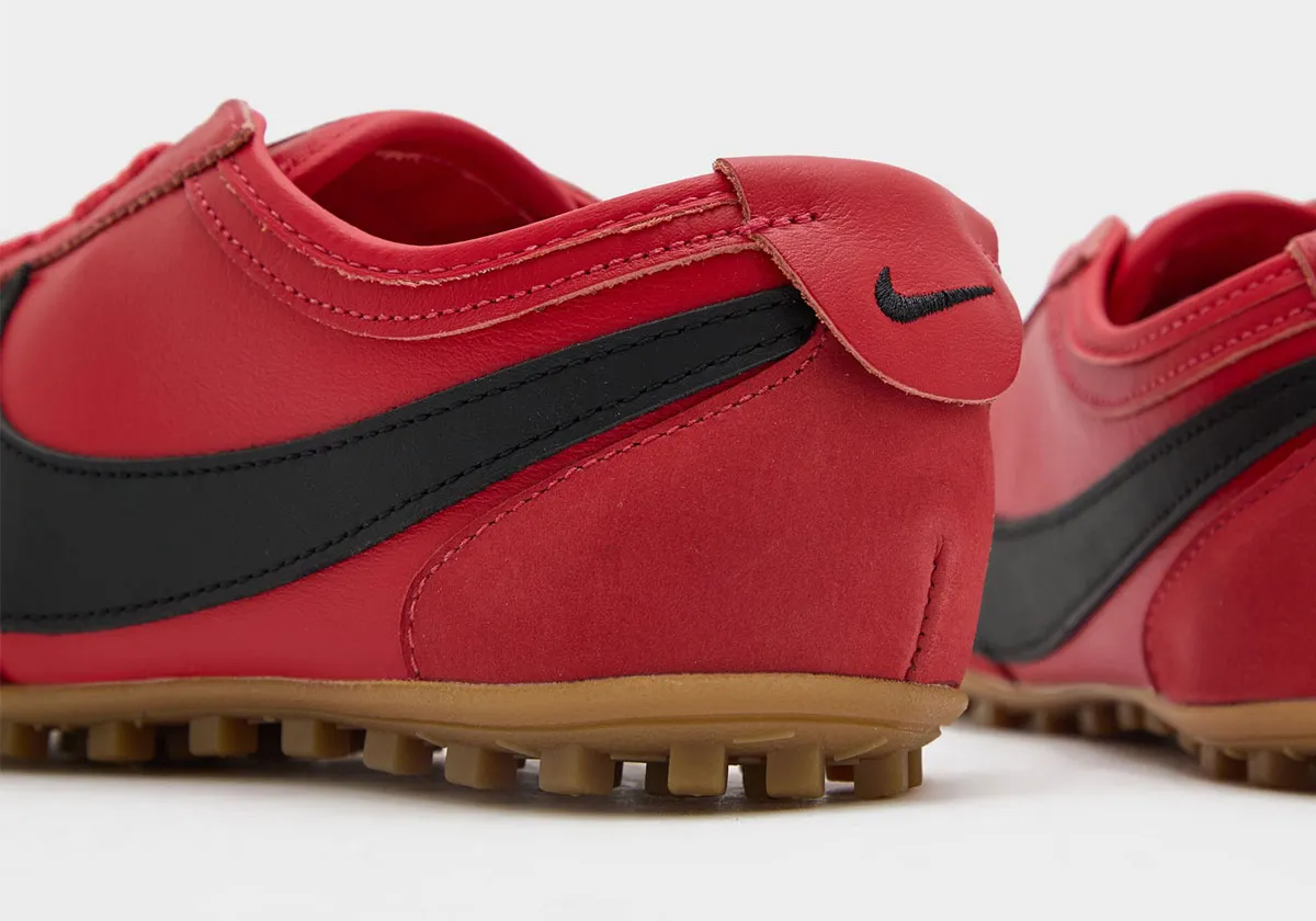 Nike Moon Shoe University Red Black Gum Light Brown Pale Ivory IU3162-600 3