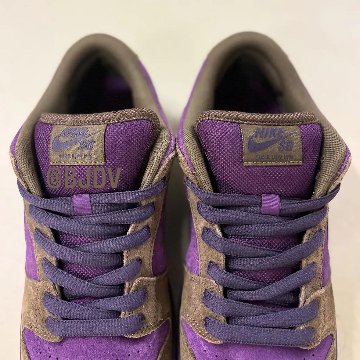 Nike SB Dunk Low Dark Hazel Purple Dynasty Night Purple HQ1625-202 3