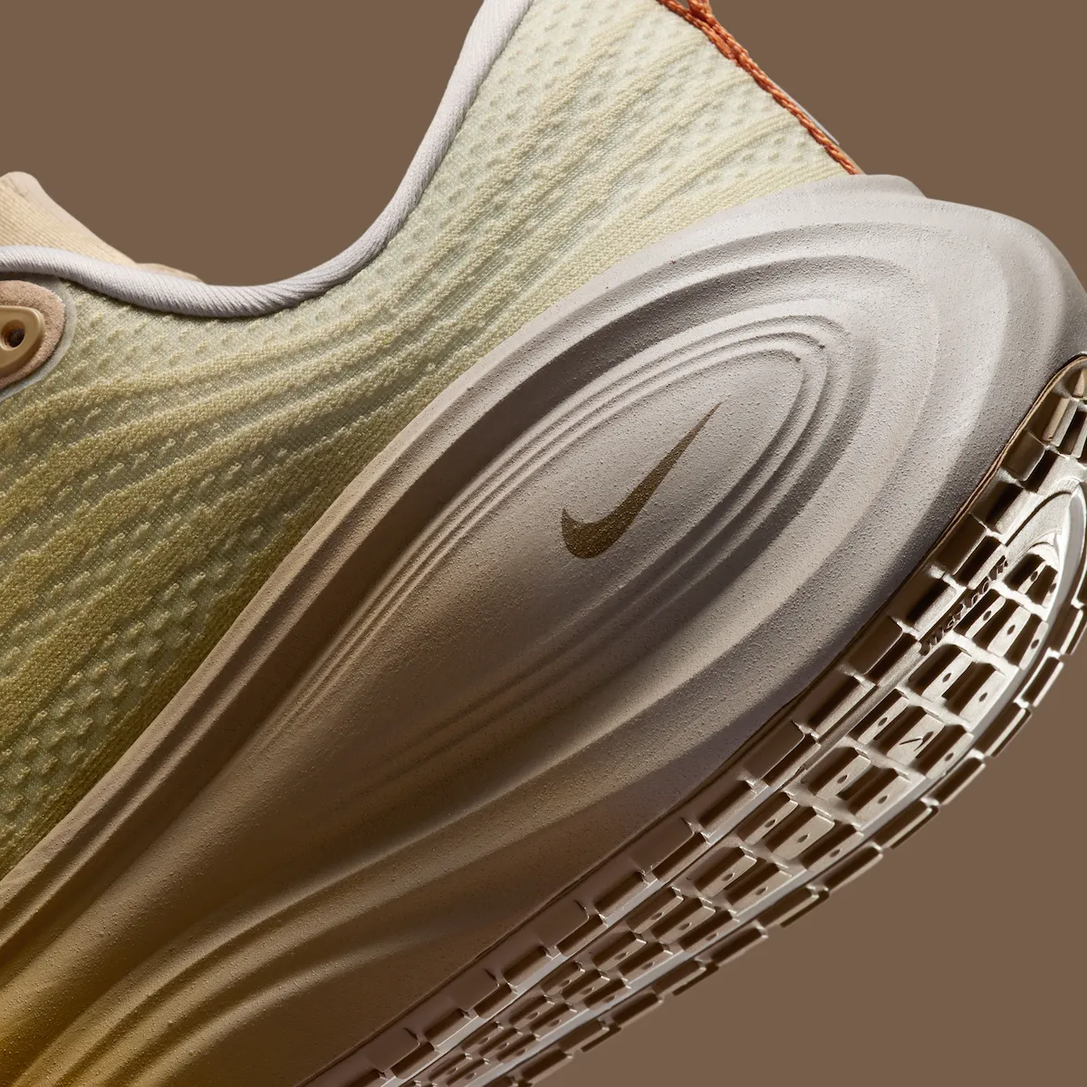 Nike Vomero Plus Cheat Day Desert Camo Ceramic IV4522-200 7