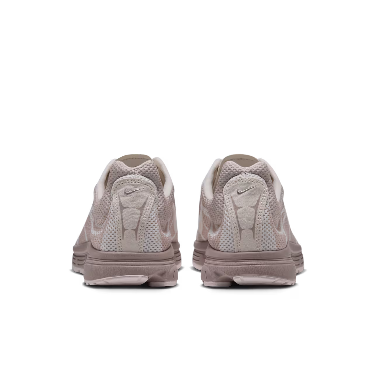 Women S Zoom Streak 3 Sail And Cream Ii IQ8020-200