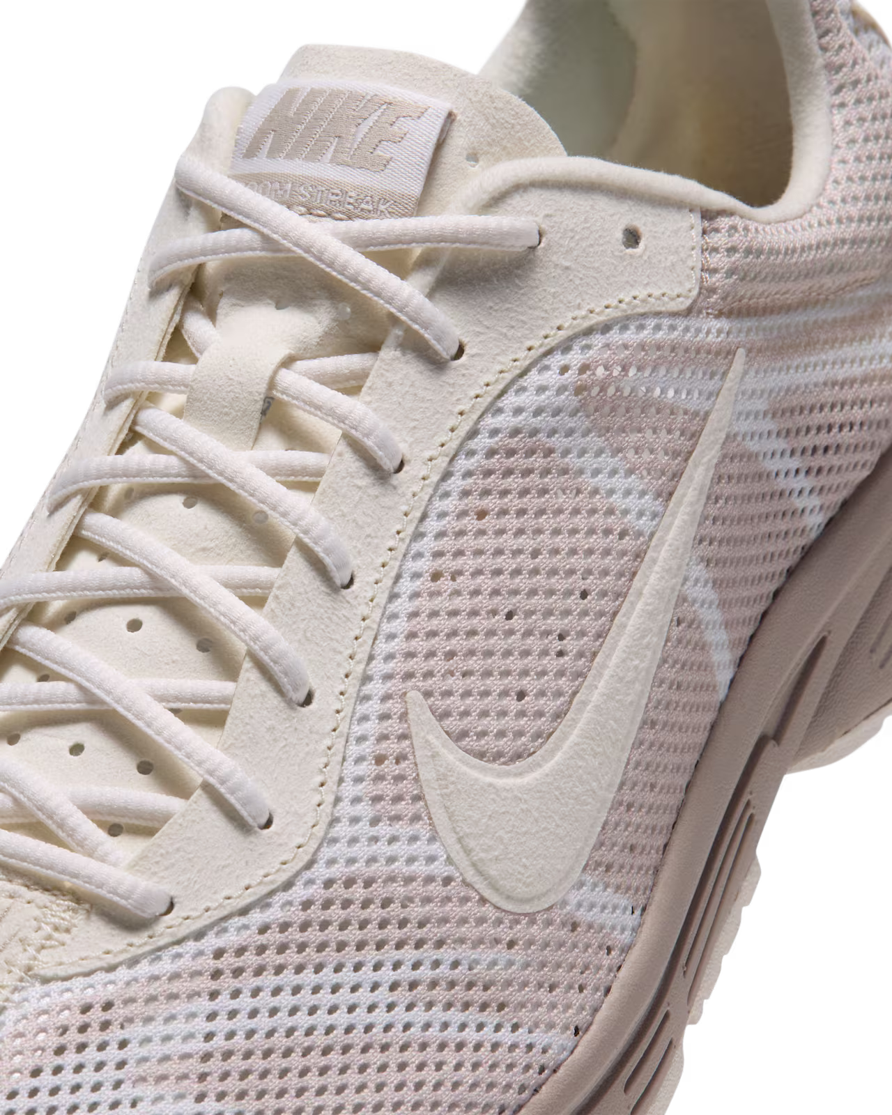 Women S Zoom Streak 3 Sail And Cream Ii IQ8020-200