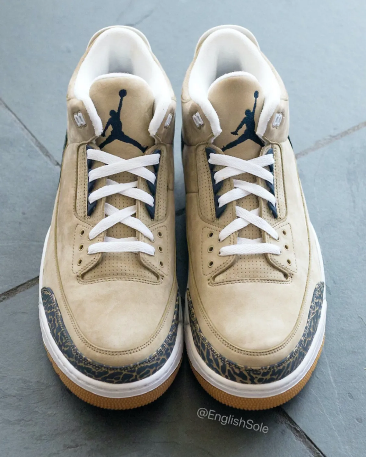 Air Jordan 3 Khaki 2027 1