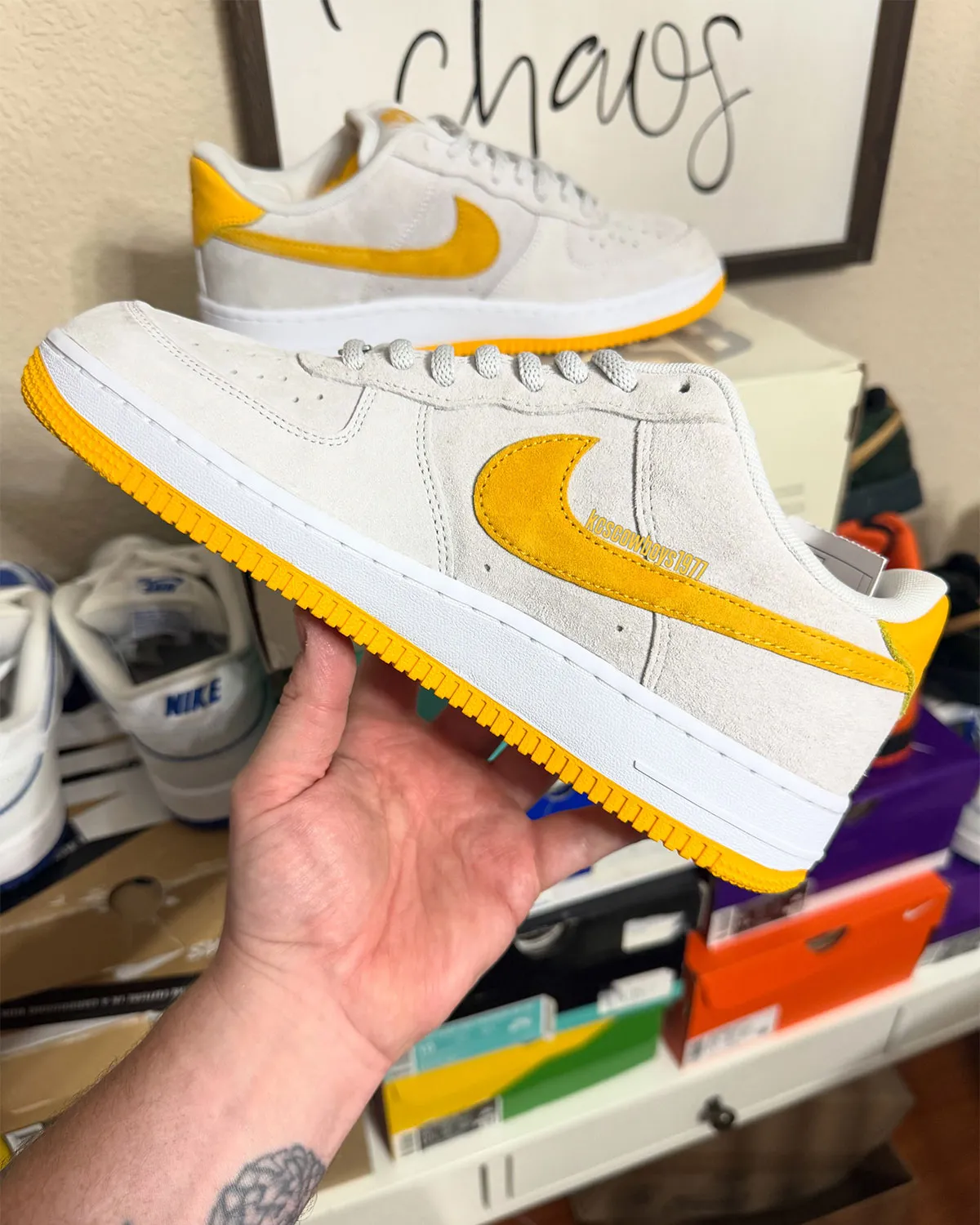 Fly Streetwear Nike SB Air Force 1 Photon Dust University Gold IV5289-001 4