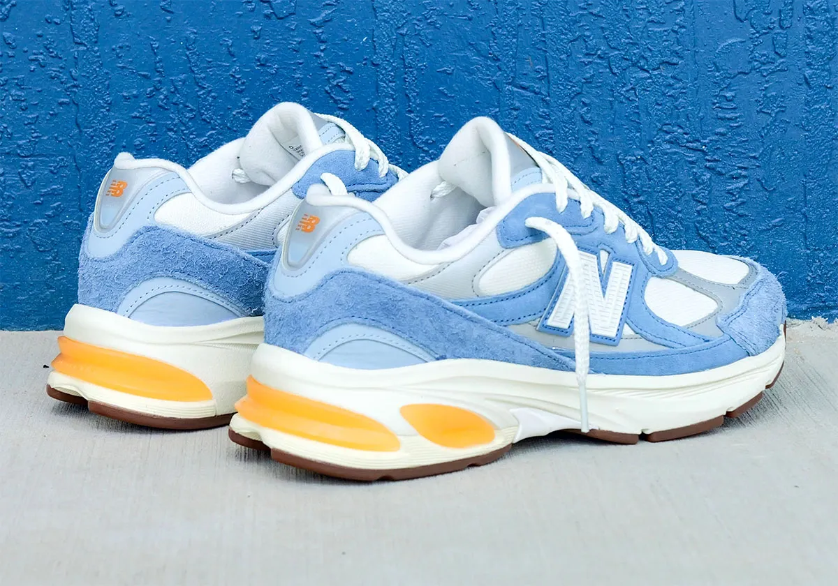 New Balance’s “Heron Blue” 2010 Caps the Runner’s Summer Lineup