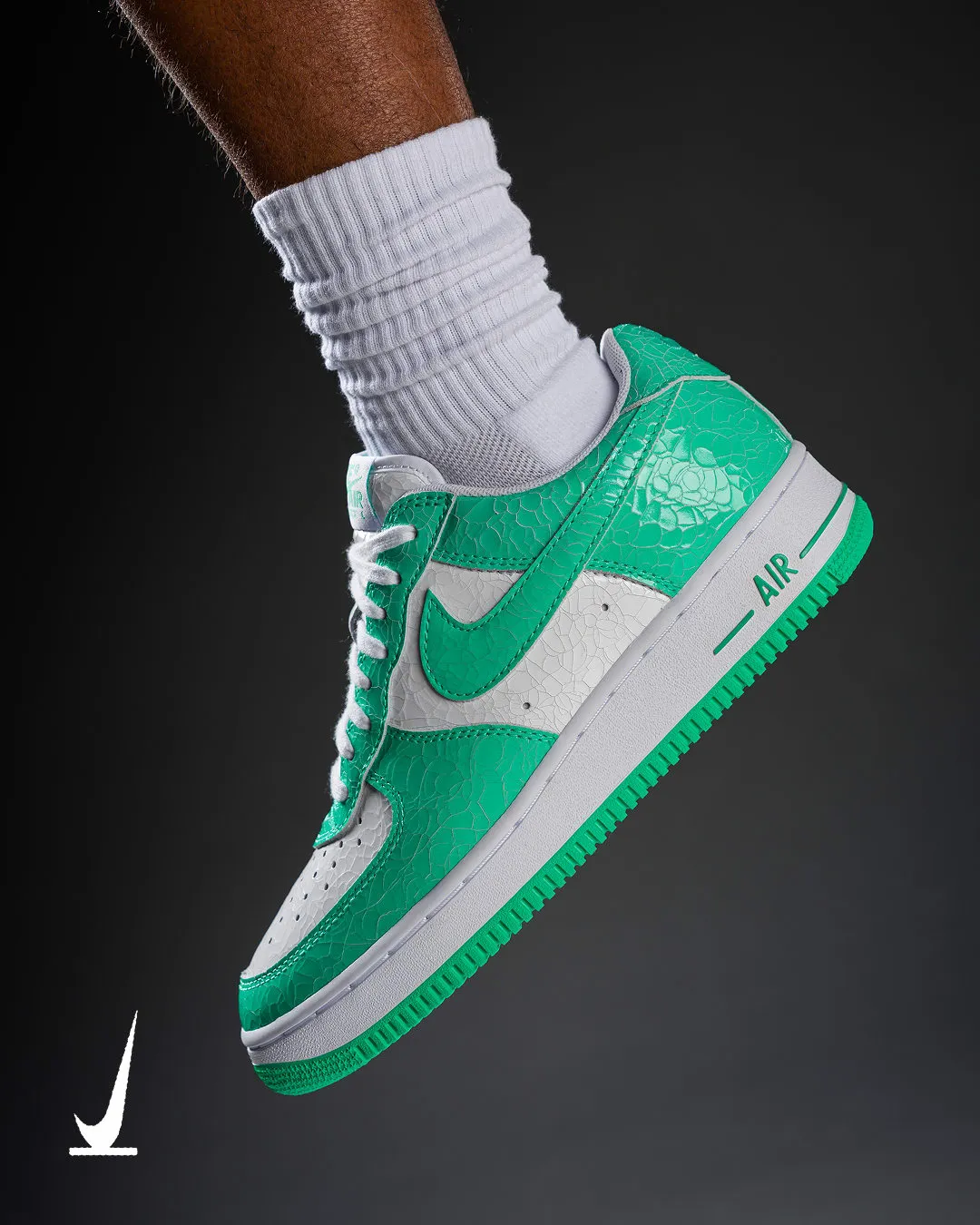Nike Air Force 1 01 Cracked Leather Pack