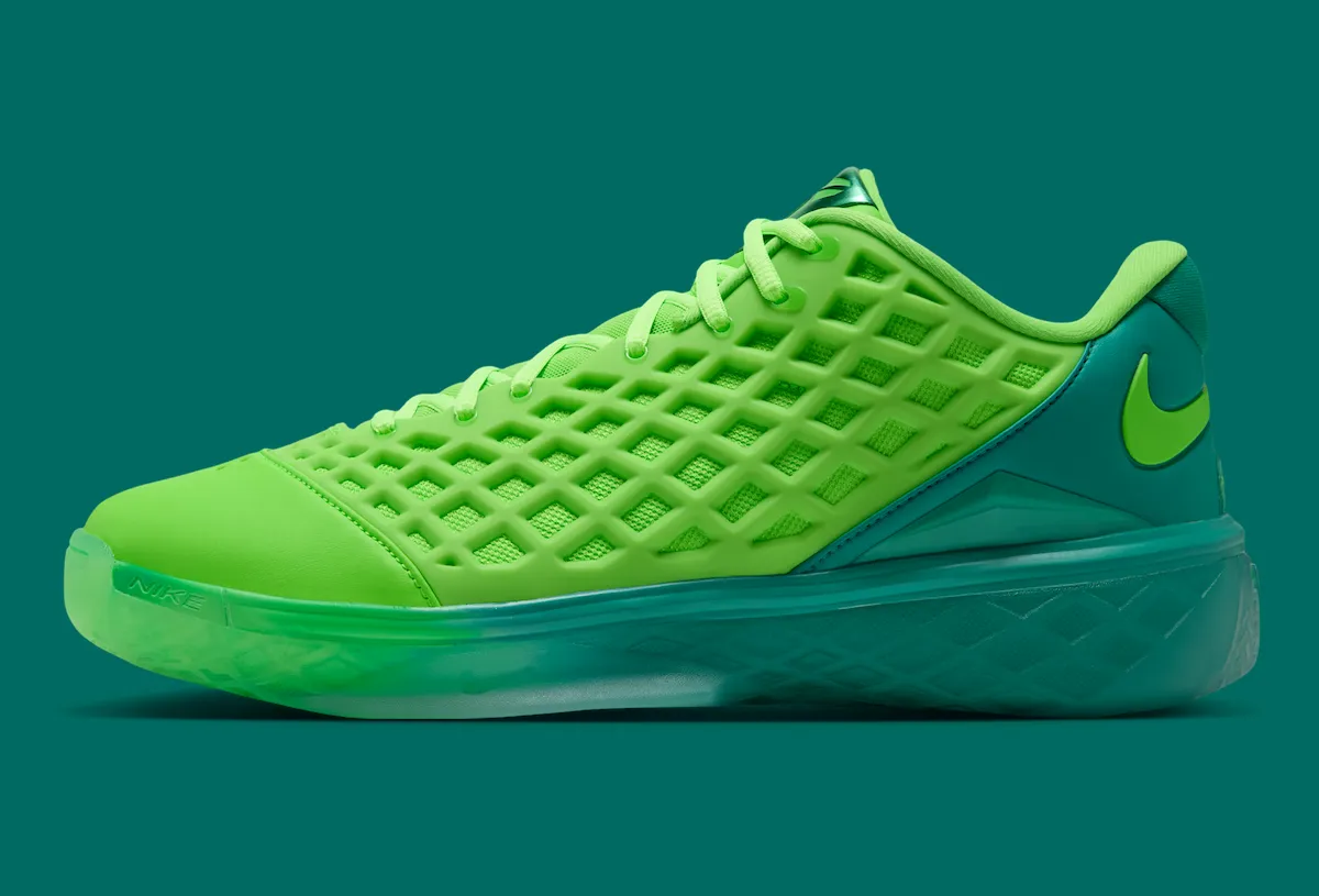 Nike Kobe 3 Protro Grinch Electric Green IV7127-300 1