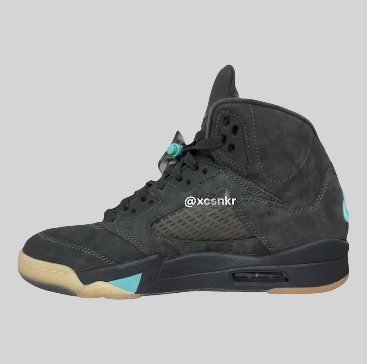 Solefly Air Jordan 5 IU0734-001 1