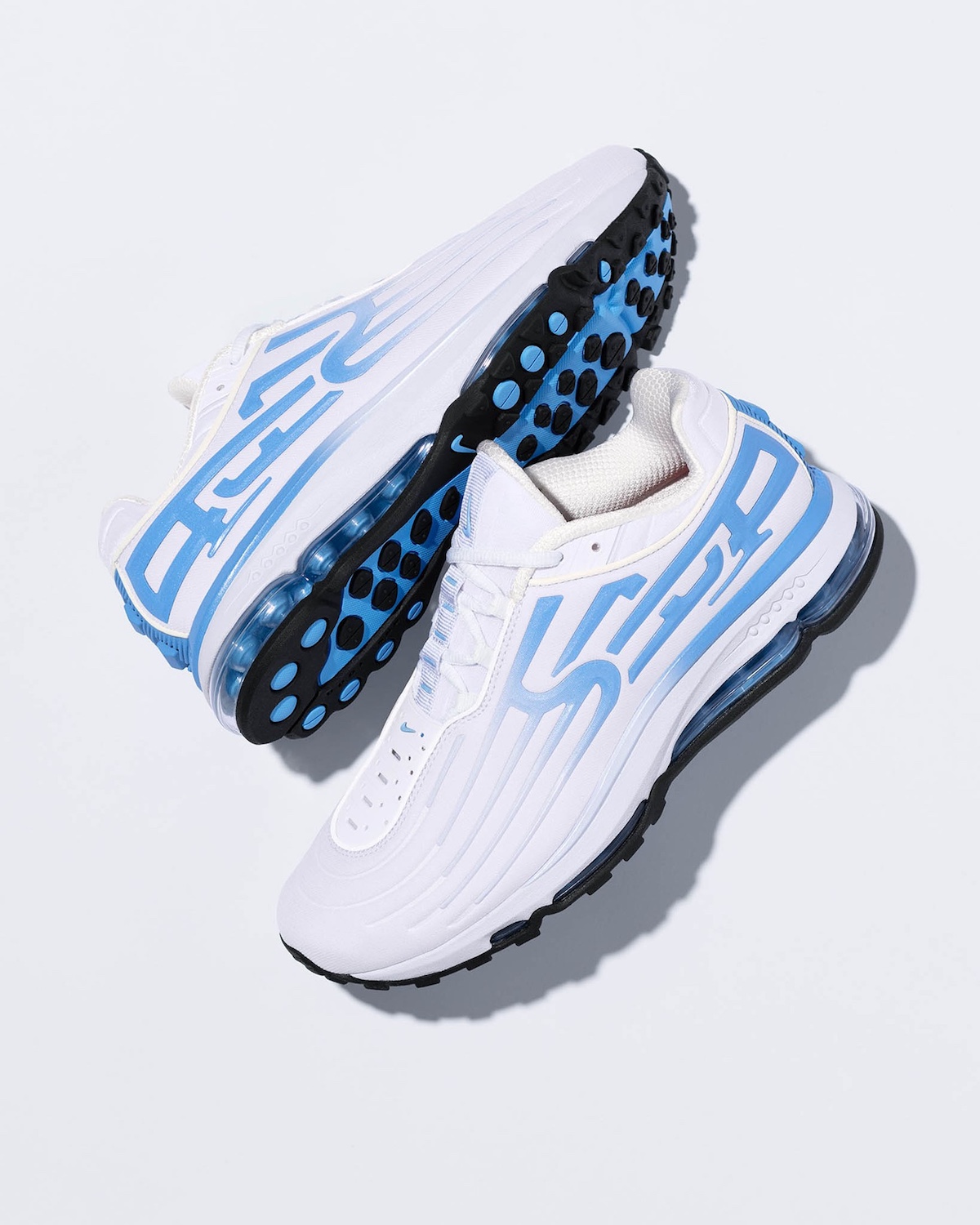 Supreme Nike Air Max 2001 Ecstasy White Blue IM7412-100 3