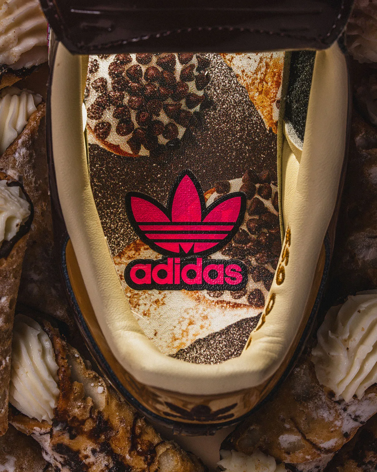insole detail with pink trefoil and adidas logo on cannoli-print sockliner, Cannoli