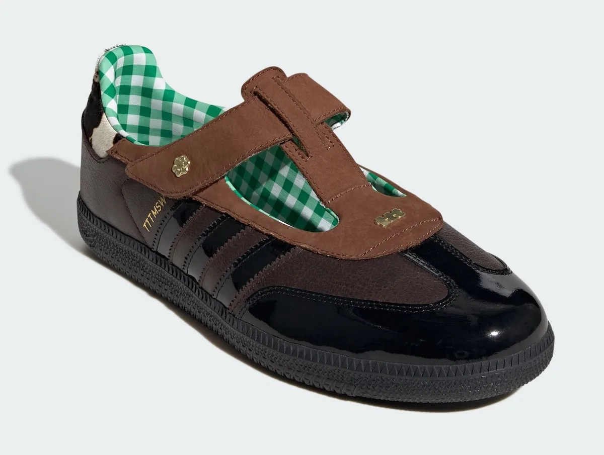 front three-quarter view, brown strap with gold stud, green gingham lining, x TTT MSW
