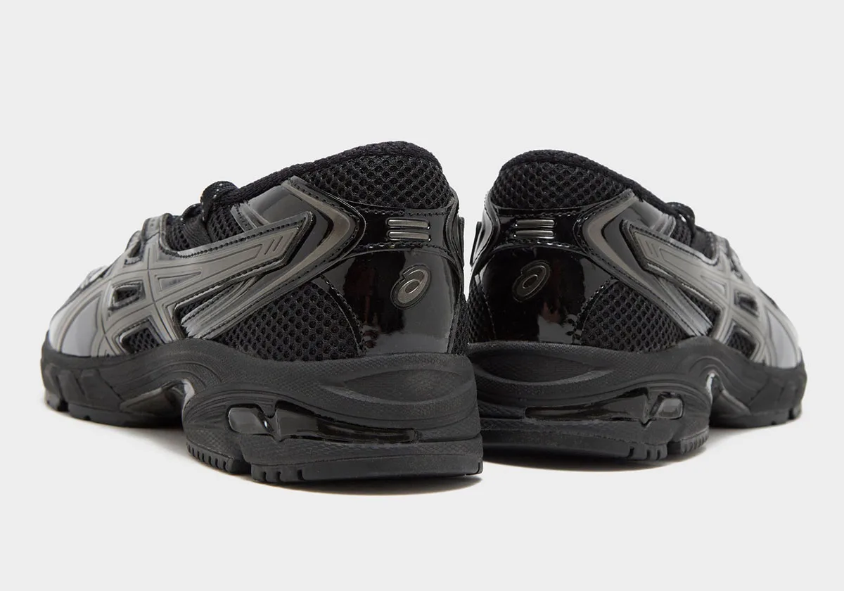 heel view pair, black patent heel tabs with grey asics logo and dark sole, GEL-DS Trainer Ballet