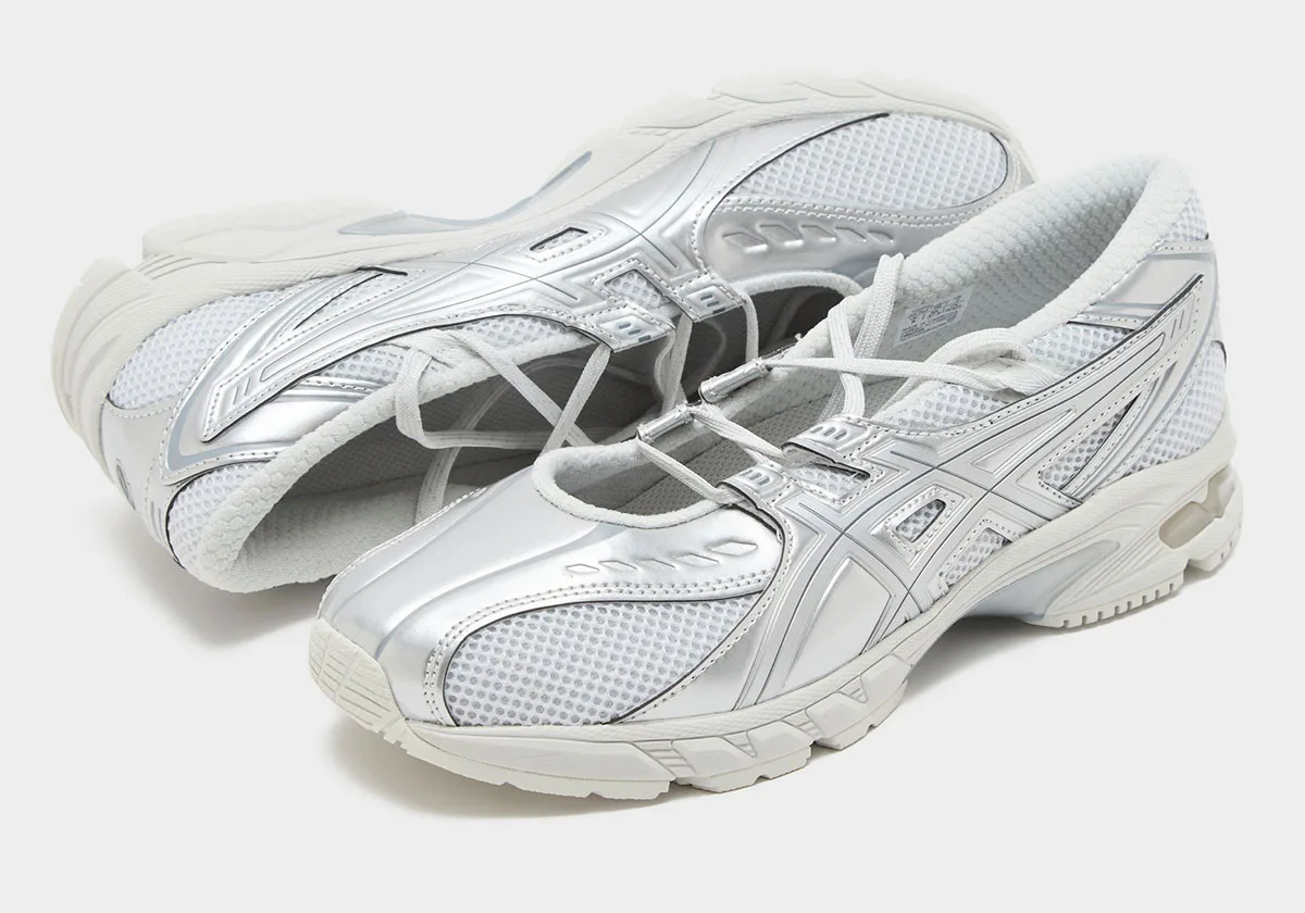 medial pair, silver metallic panels and mary-jane elastic strap on white base, GEL-DS Trainer Ballet