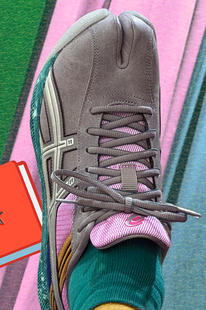 Overhead detail of the grey Tabi 4 toe showing its split shape, grey laces and pink tongue mesh