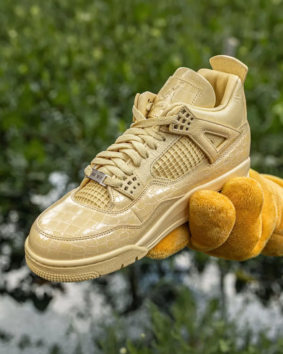 J Balvin Air Jordan 4 Amazonas 2