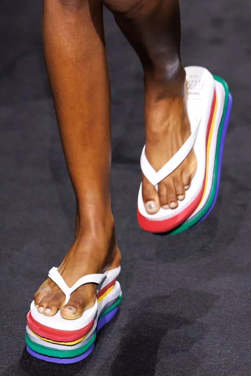 close-up on-foot rainbow platform soles with white straps, both feet, Havaianas Slim 6Toe