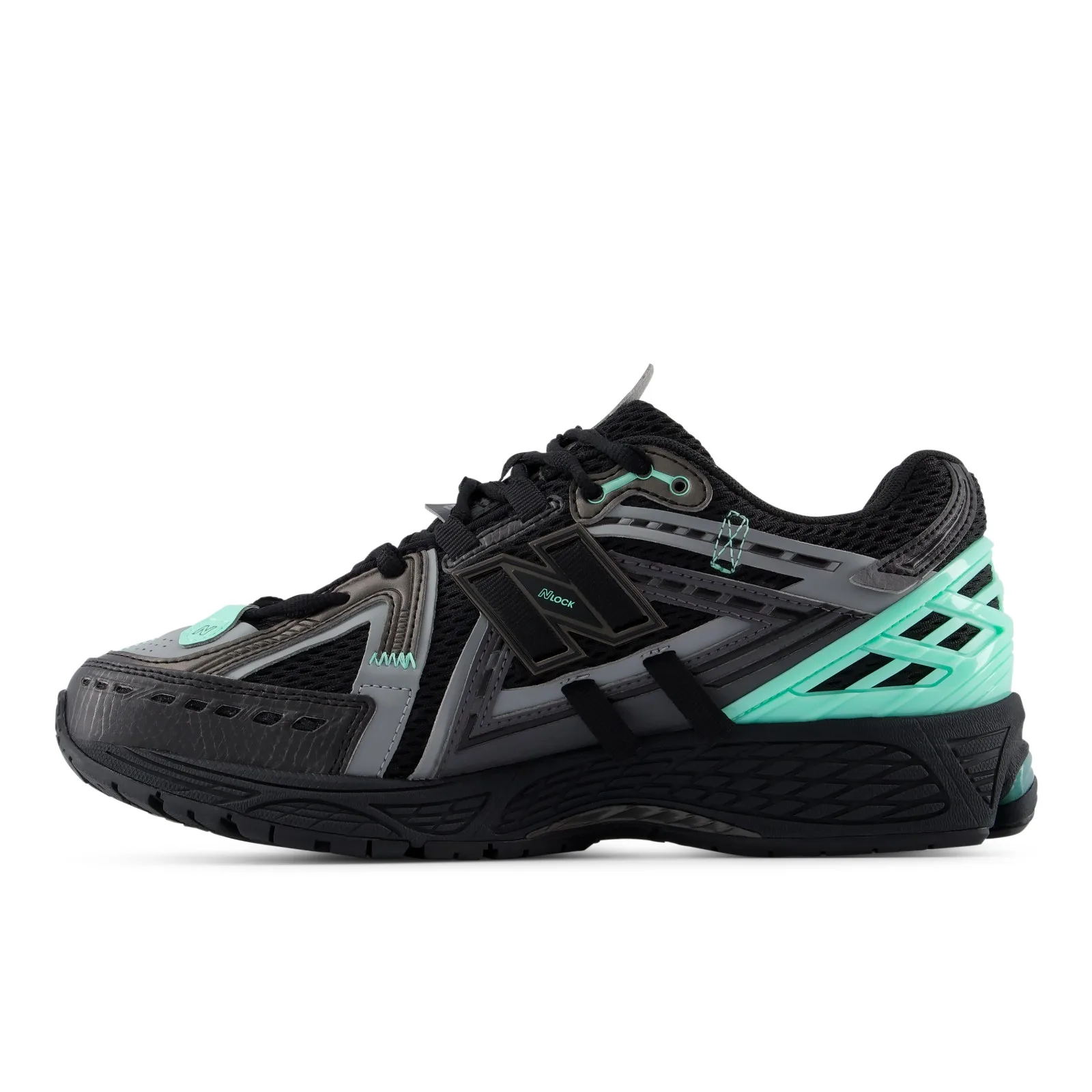 Angled lateral view, mint eyelet guard and grey N Lock branding on black mesh, Black/Bright Mint