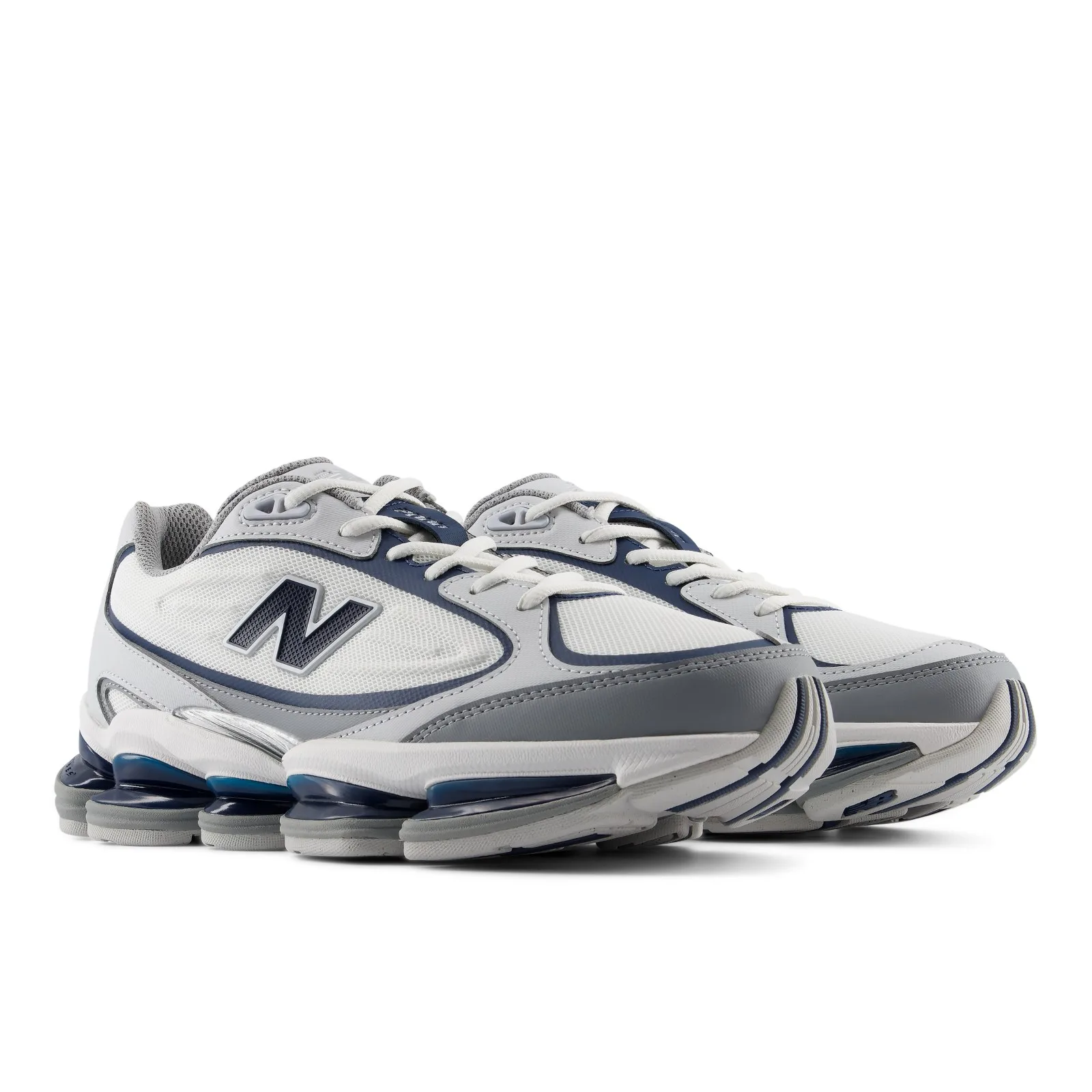 New Balance 2000 “White/Navy” Gets Its First Official Look