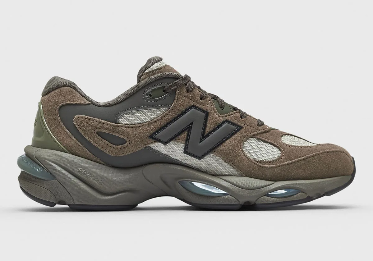lateral side view showing mesh toe panels and layered brown-and-olive midsole, Thunder Brown