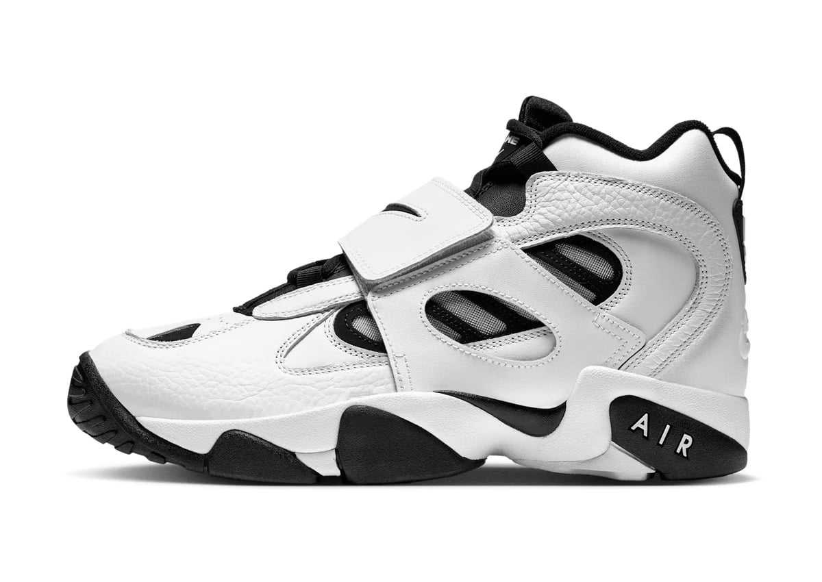 Nike Air Diamond Turf 2 “White/Black” Releases Fall 2026