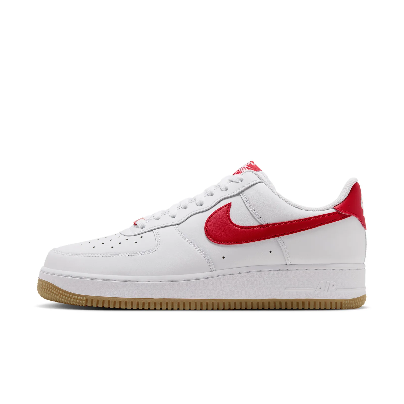 lateral view, white leather, red swoosh and heel tab, gum sole close-up, Force 1 Low