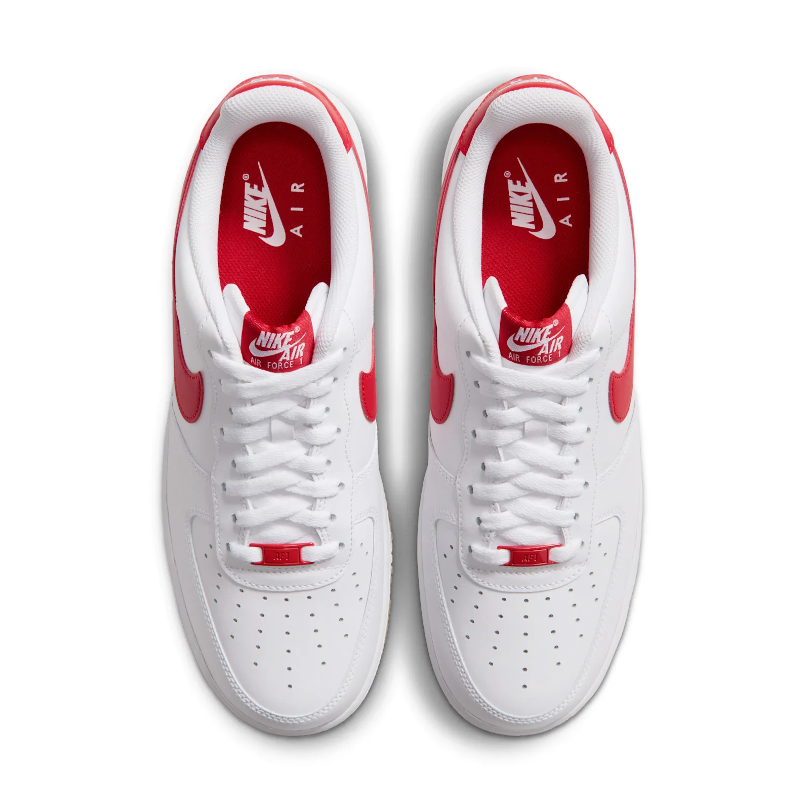 outsole view showing gum rubber tread pattern and Nike logo, Force 1 Low