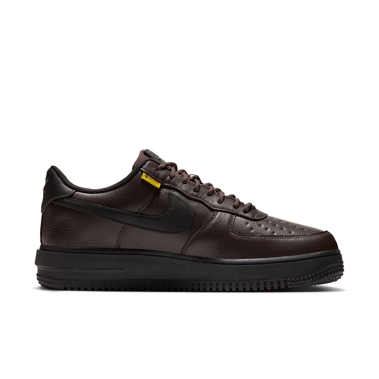 Vibram outsole delivers University Red coloring at the core on the 1 Low GTX, Nike Air Force 1 Low GTX Baroque Brown