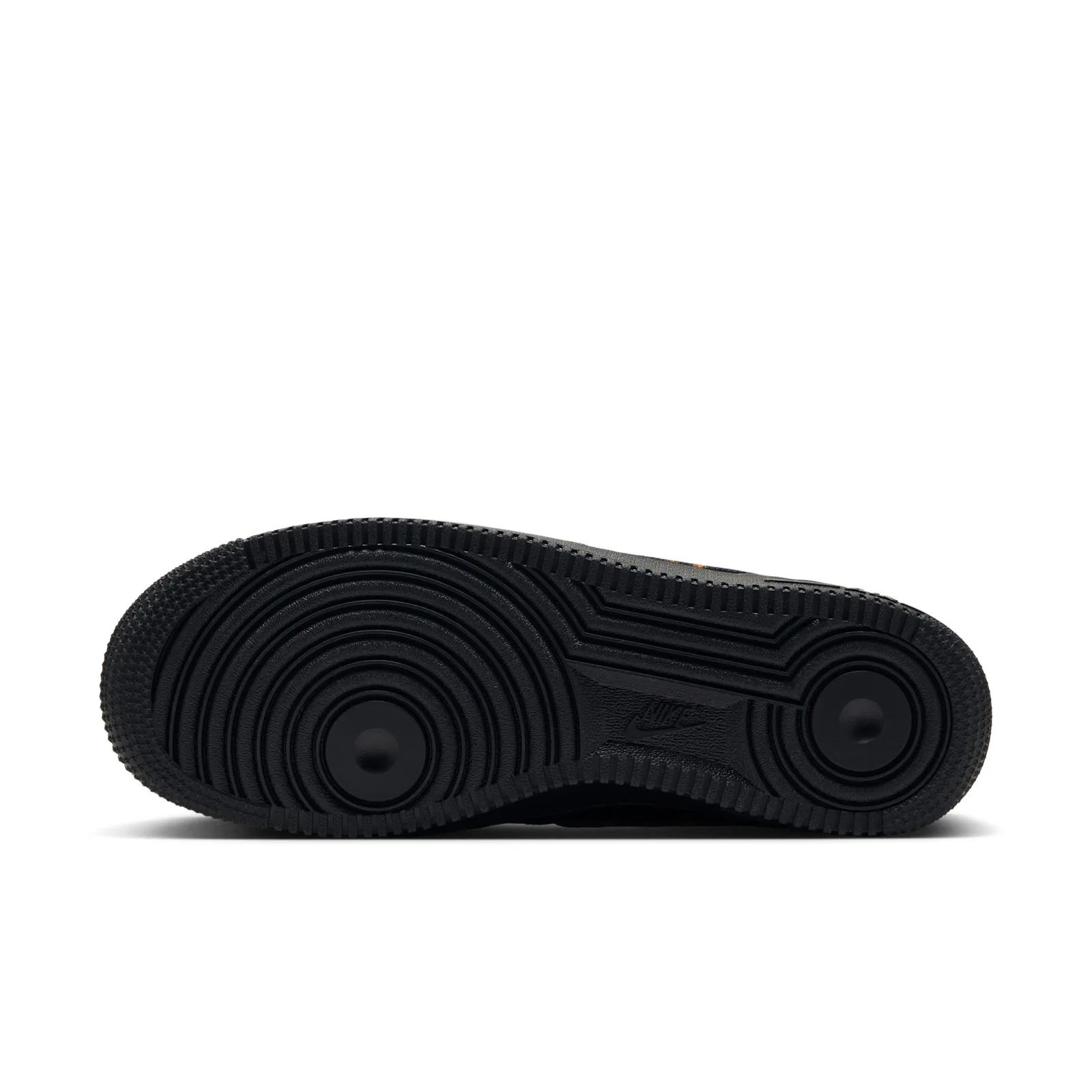 outsole view showing black tread and Nike branding, Leopard