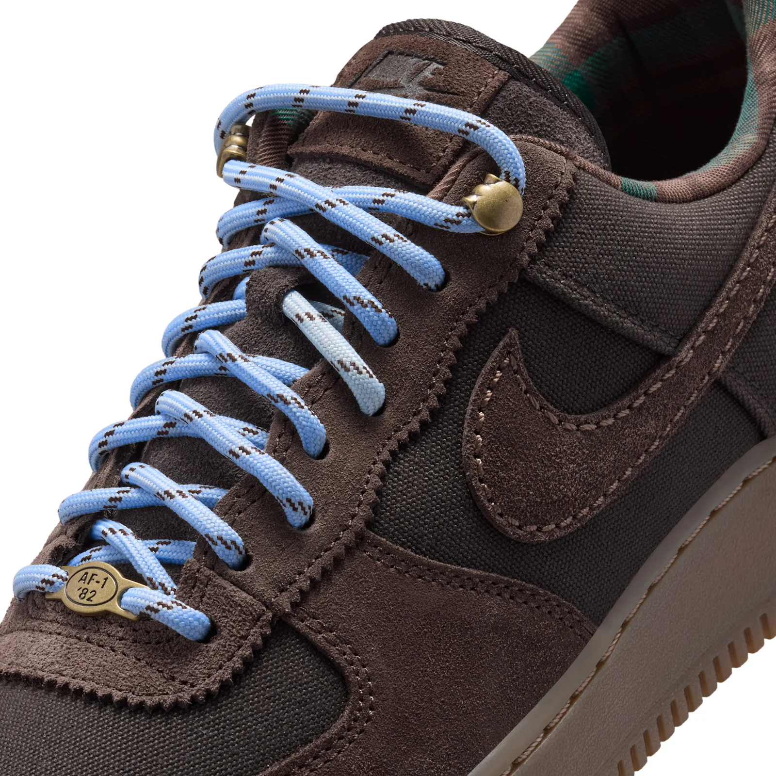 close-up eyelets, blue rope laces with gold hardware and AF-1 '82 tag, Workboot