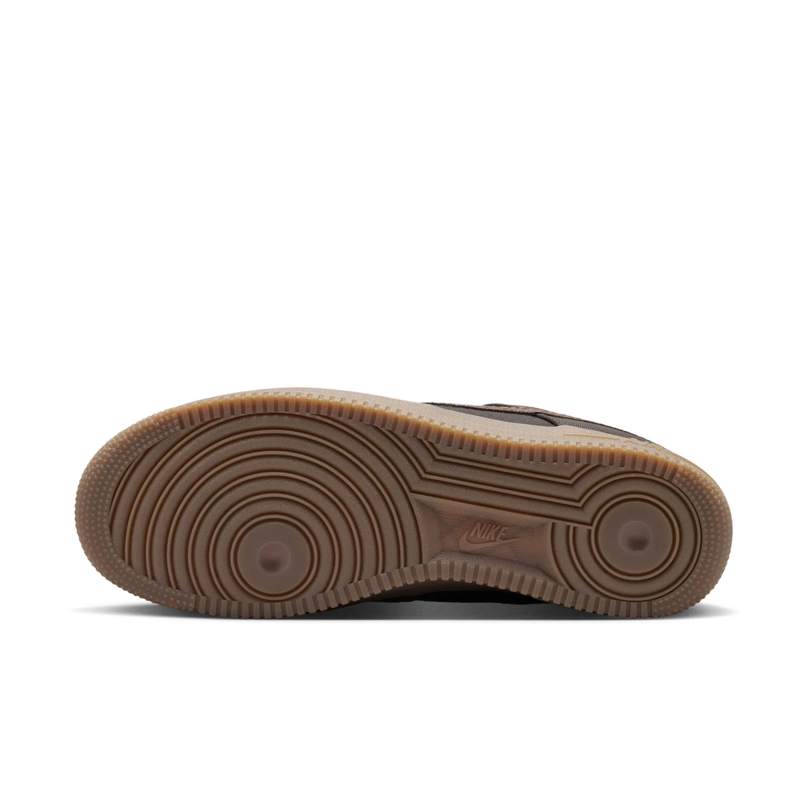 outsole view, gum rubber tread with concentric circle pattern and Nike logo, Workboot