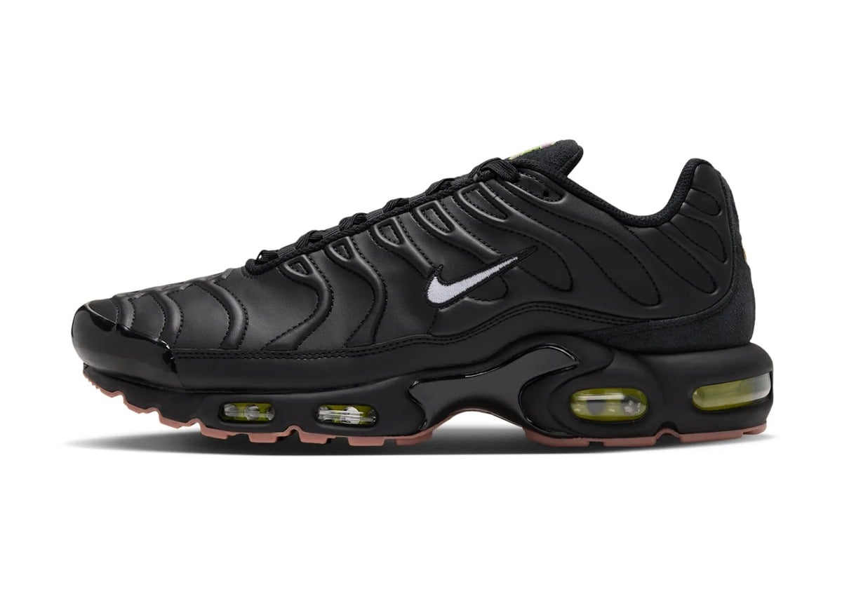 Nike Air Max Plus “Premier” Gets a First Look in “Black/Volt”