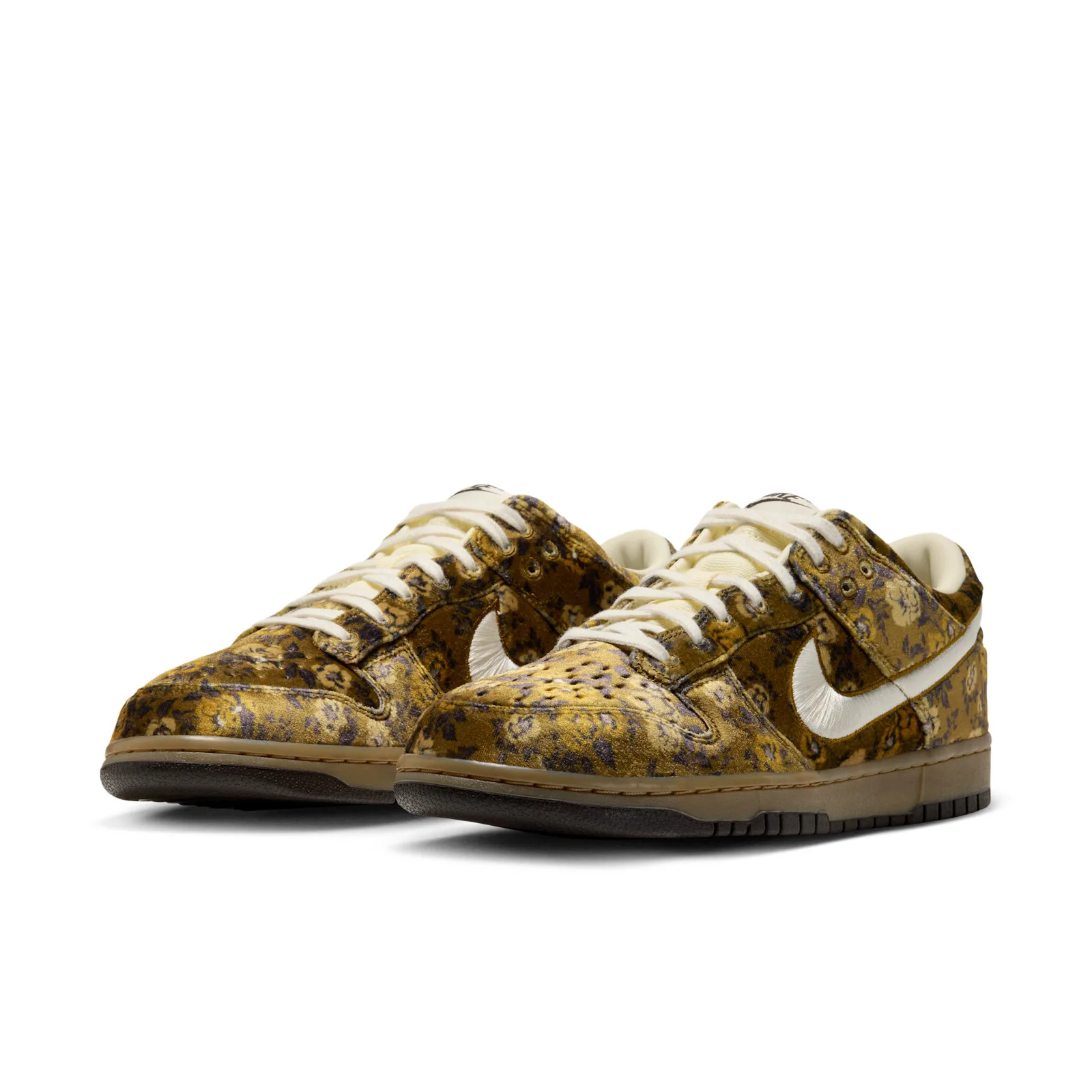 front three-quarter pair, floral velvet uppers with cream swooshes, Golden Hops/Velvet Brown
