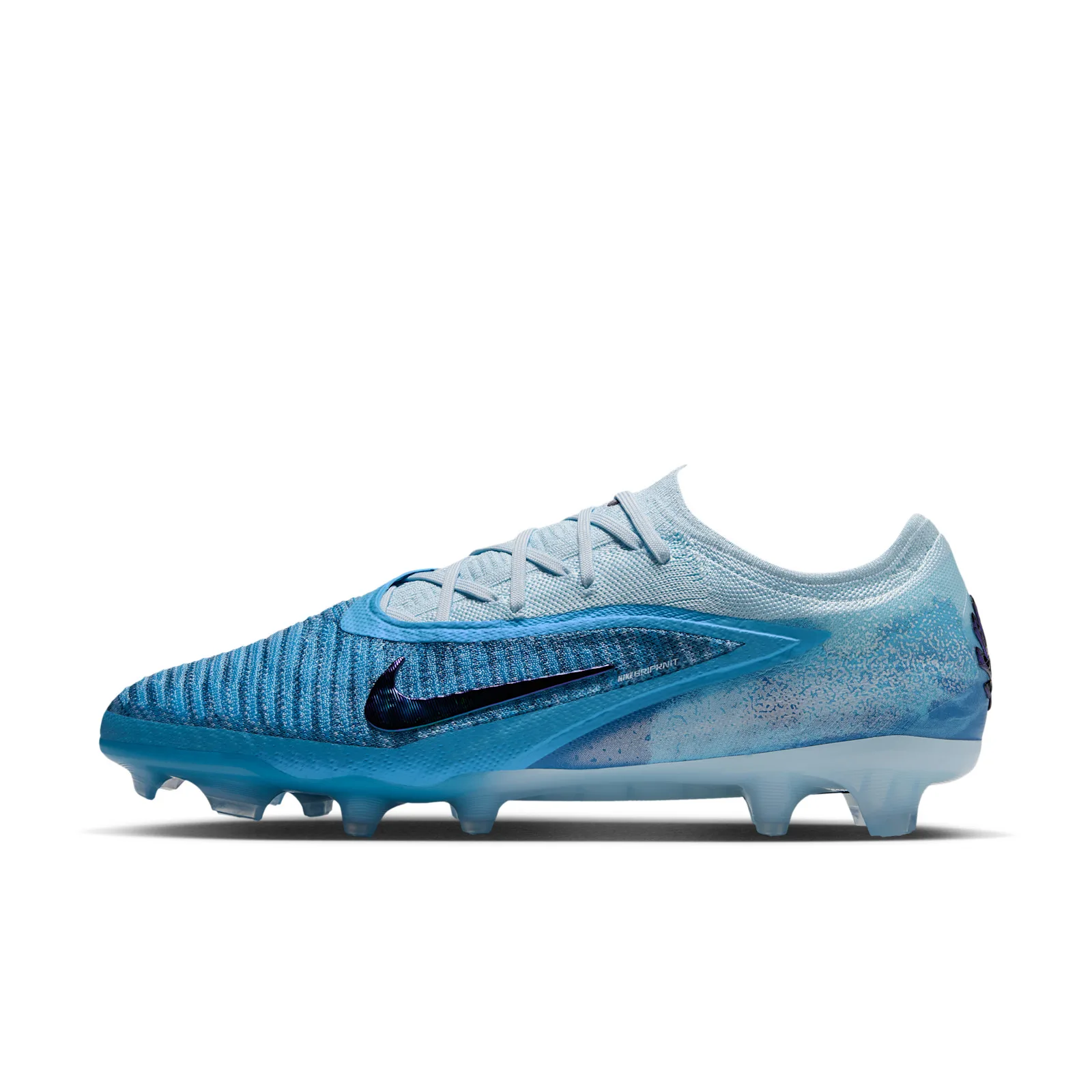 lateral view on white, cyan-to-white upper, dark swoosh, 'nike gripknit' text, Baltic Blue