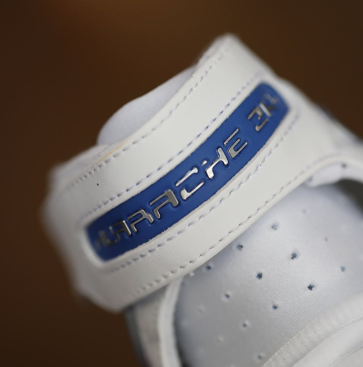 close-up of ankle strap with metallic Huarache 2K4 lettering on blue and white leather, Zoom Huarache 2K4