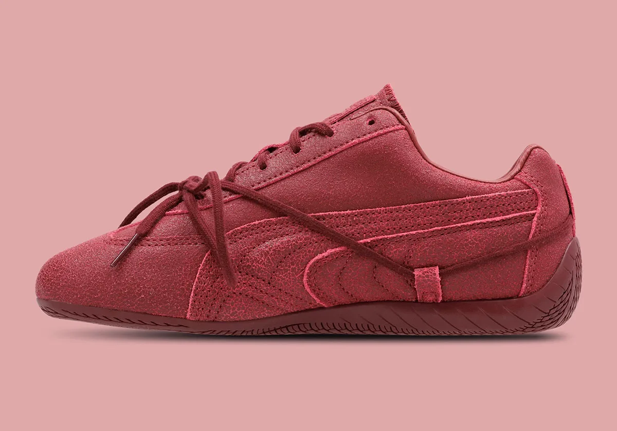 lateral view, crackled burgundy leather with criss-crossed laces, OG x Rosé