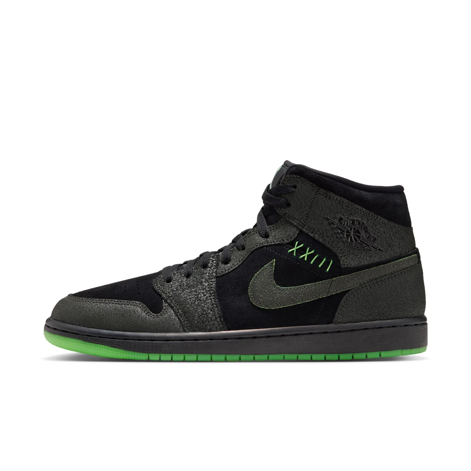 Lateral view with green XXIII stitching and a dark Swoosh, Halloween