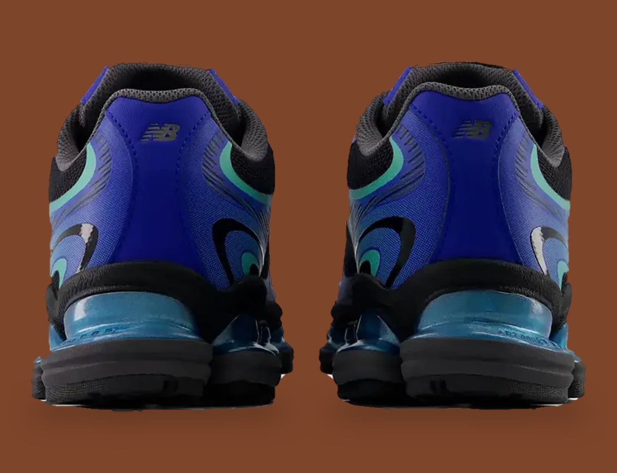 Heel detail of the Metallic Pack