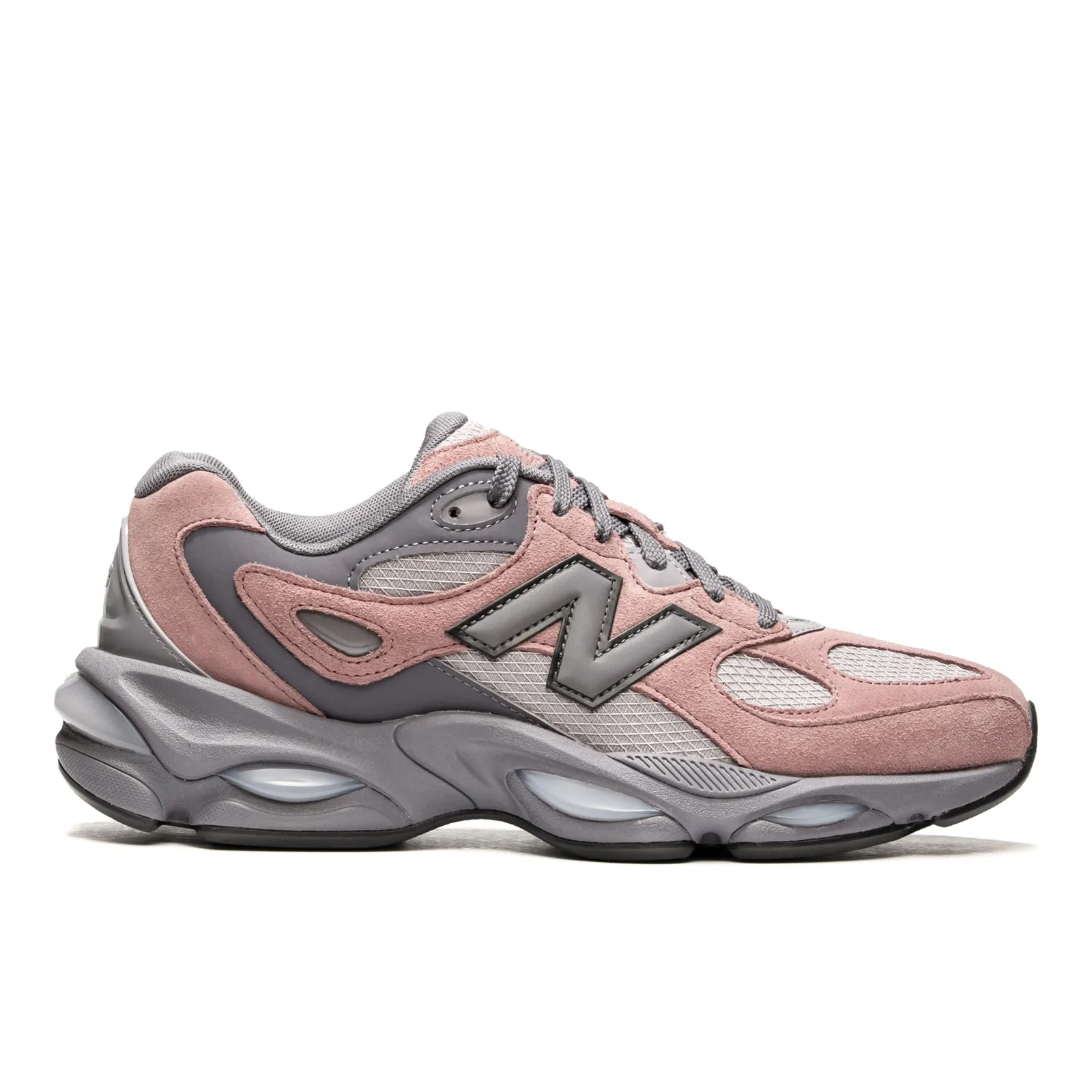 Lateral view on white, pink suede overlays, grey N logo, grey chunky midsole, Pink/Grey