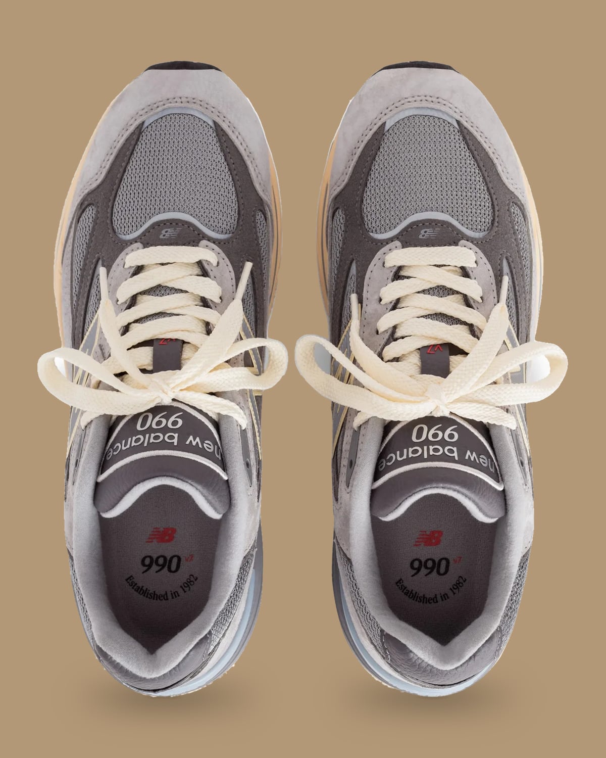 Top-down pair with cream laces and 990 v7 'Established in 1982' insoles, Kool Grey